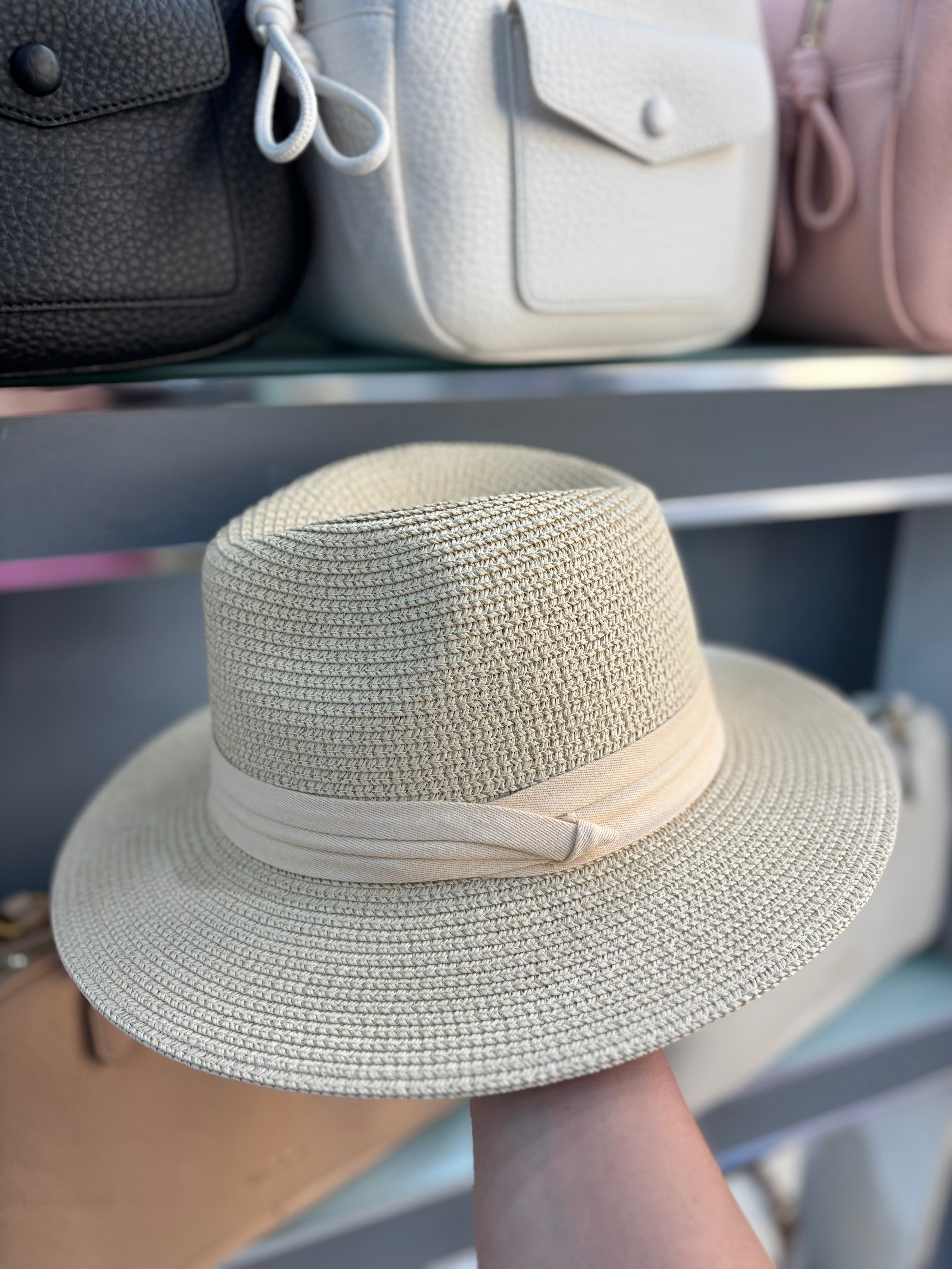 Cappello ivory                                     Verde