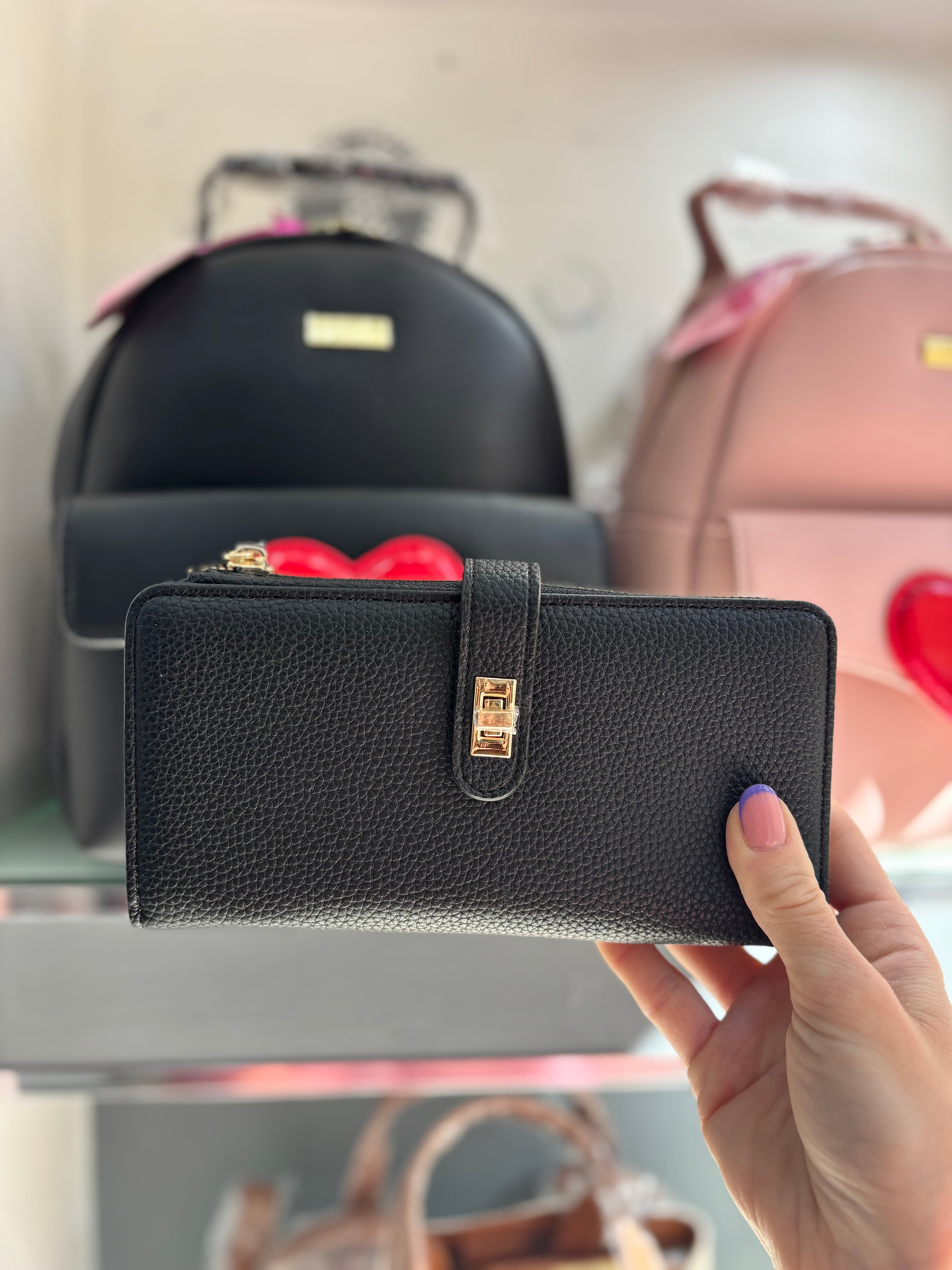 PORTAFOGLIO ZIP L SWEET & CHIC NERO                                         Camomilla milano